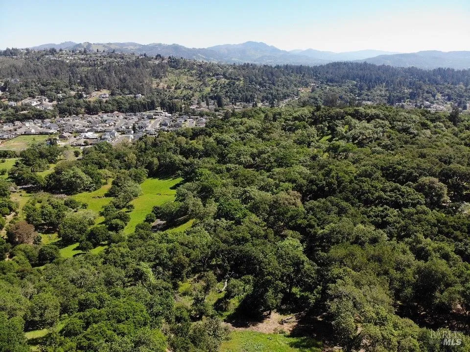 3779 Nielsen Road Santa Rosa, CA 95404