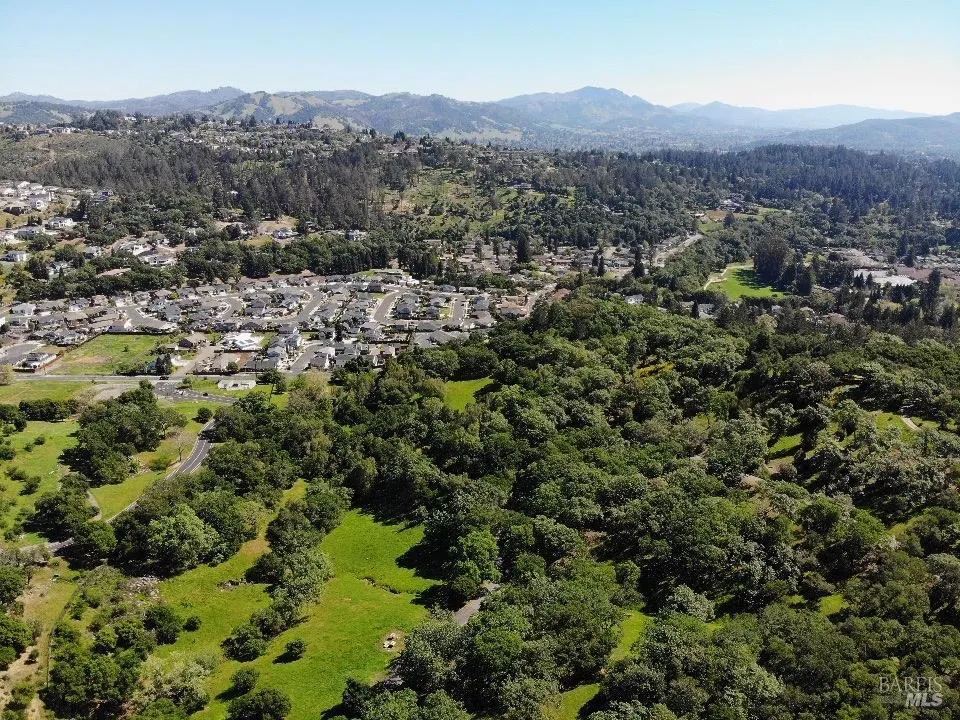 3779 Nielsen Road Santa Rosa, CA 95404