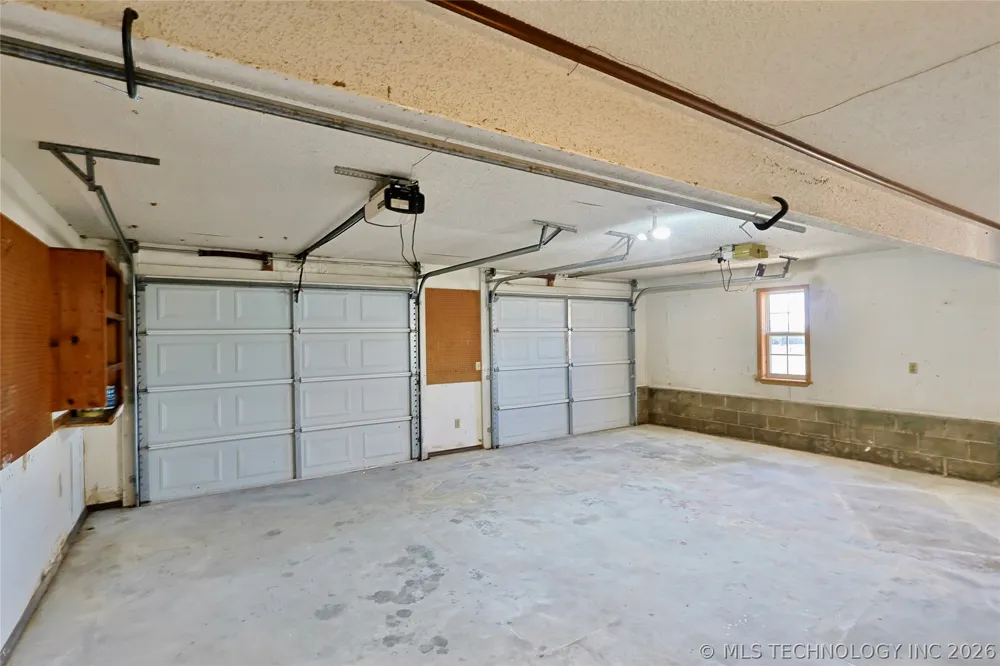 1002 W Knisley Avenue Checotah, OK 74426