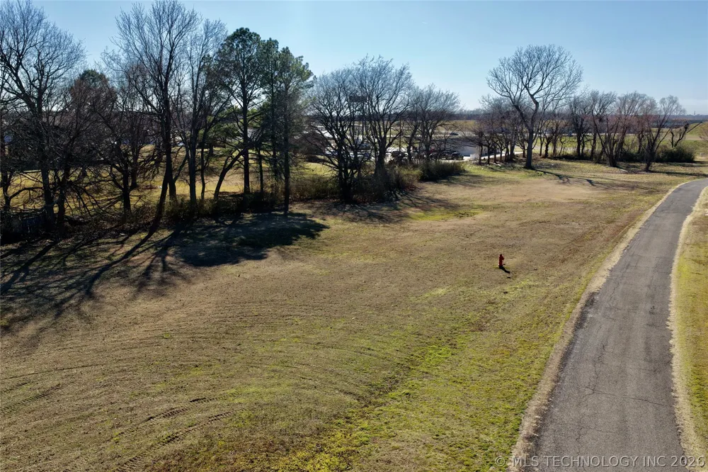 1002 W Knisley Avenue Checotah, OK 74426