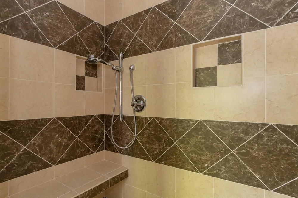 7342 Bentwood Trail Kalamazoo, MI 49009