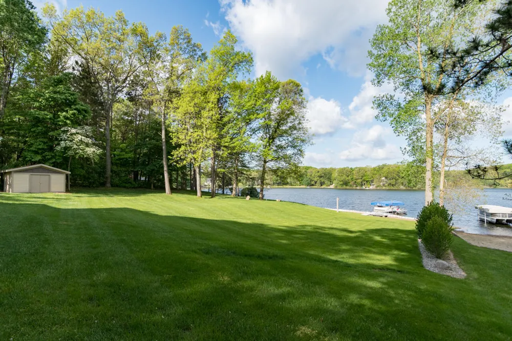 7342 Bentwood Trail Kalamazoo, MI 49009