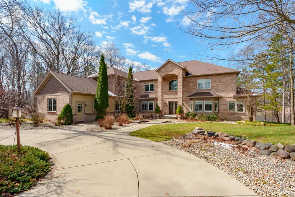 7342 Bentwood Trail Kalamazoo, MI 49009