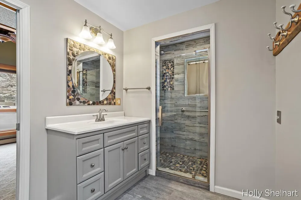 903 Cram Lane Albion, MI 49224