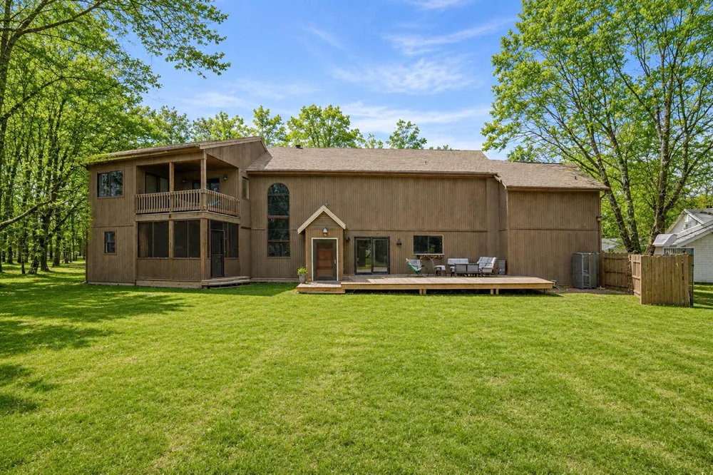 903 Cram Lane Albion, MI 49224