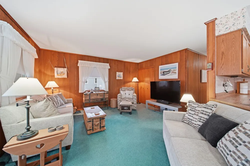 228 Oak Grove Drive Brooklyn, MI 49230