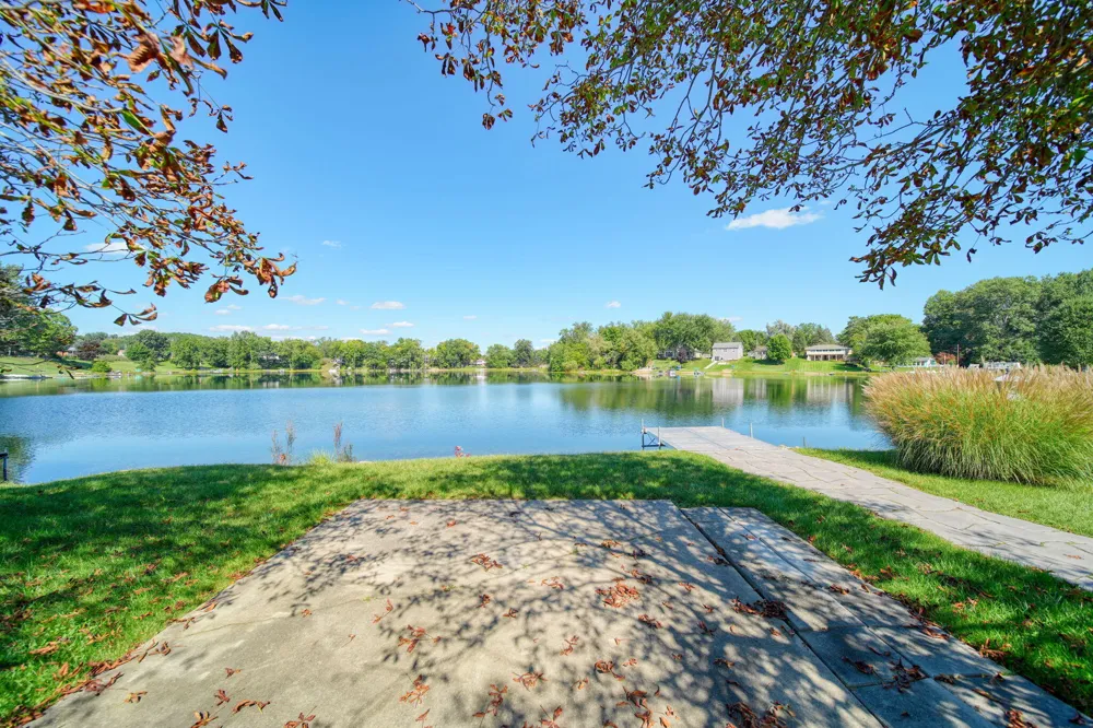 228 Oak Grove Drive Brooklyn, MI 49230