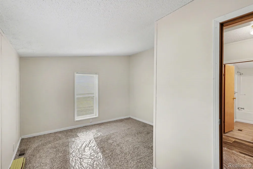 4281 Louie Ln North Branch Village, MI 48461