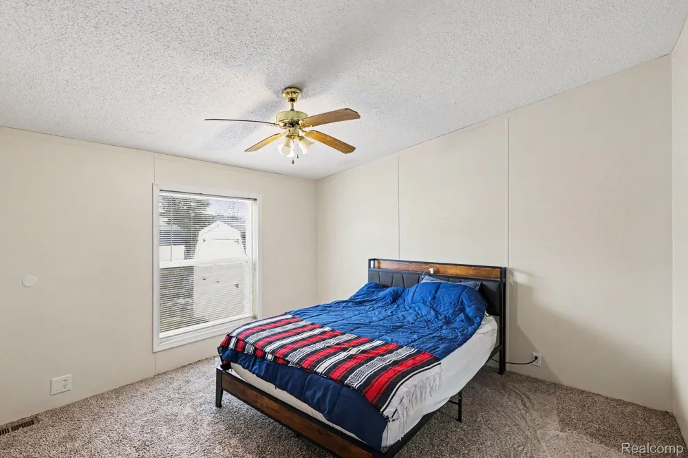 4281 Louie Ln North Branch Village, MI 48461