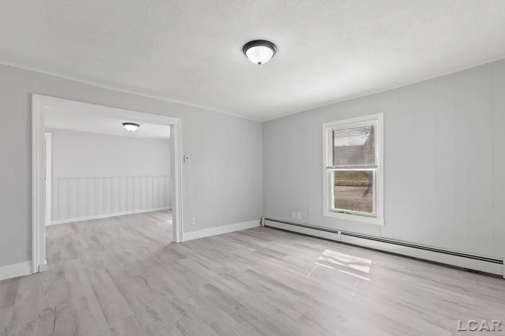 206 Ormsby Street Adrian City, MI 49221
