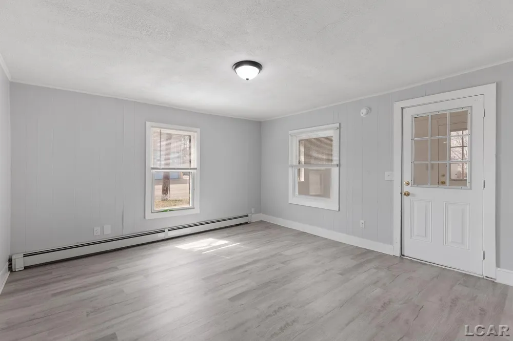 206 Ormsby Street Adrian City, MI 49221