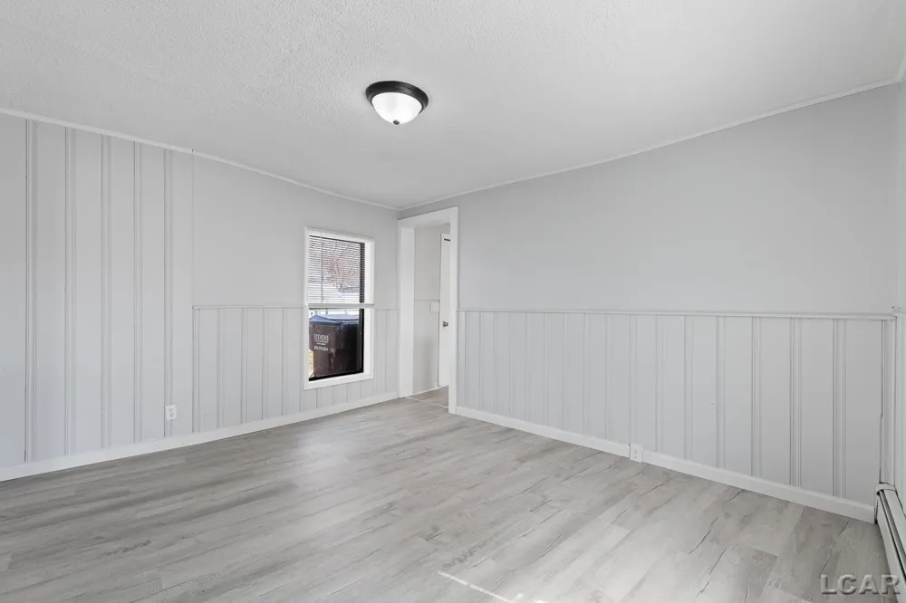 206 Ormsby Street Adrian City, MI 49221
