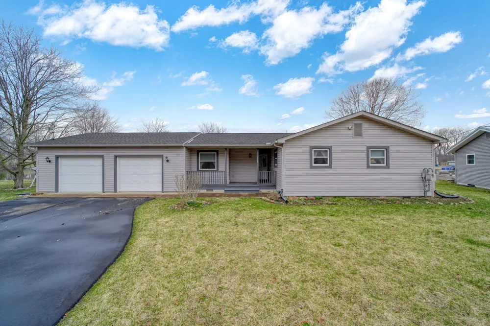 228 Oak Grove Drive Cambridge Township, MI 49230