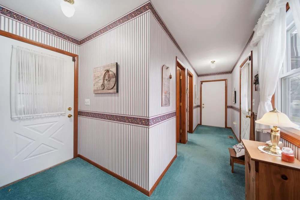 228 Oak Grove Drive Cambridge Township, MI 49230