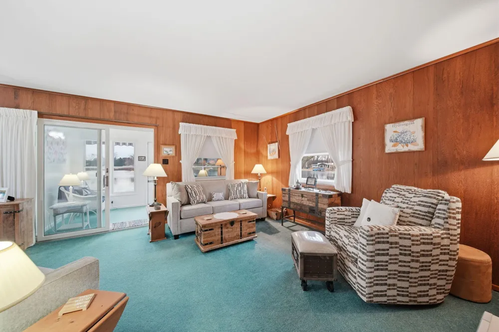 228 Oak Grove Drive Cambridge Township, MI 49230