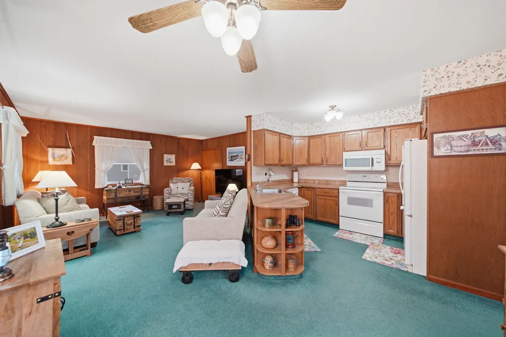 228 Oak Grove Drive Cambridge Township, MI 49230