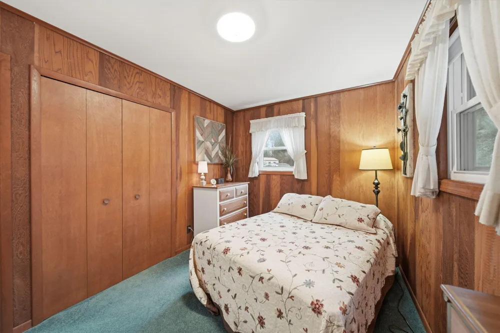 228 Oak Grove Drive Cambridge Township, MI 49230