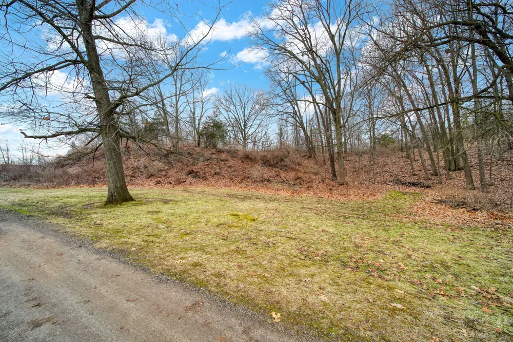 228 Oak Grove Drive Cambridge Township, MI 49230
