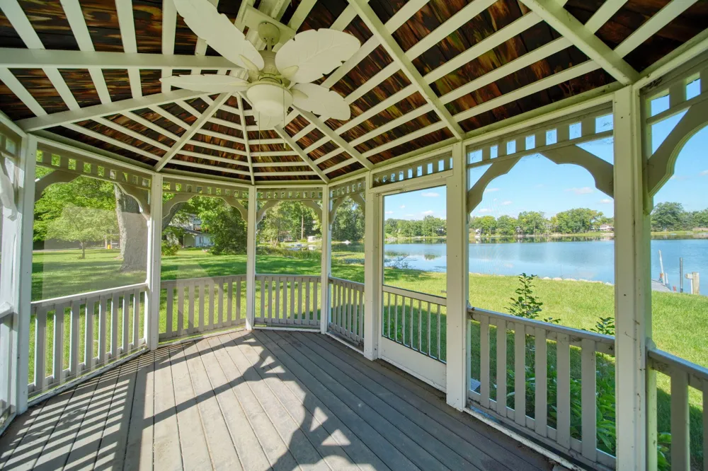 228 Oak Grove Drive Cambridge Township, MI 49230