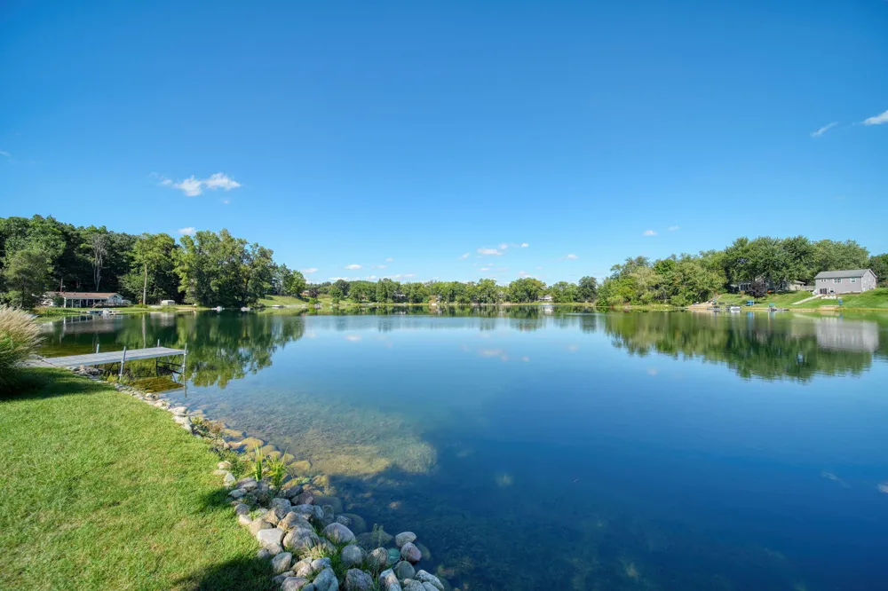 228 Oak Grove Drive Cambridge Township, MI 49230