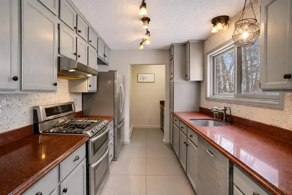 903 Cram Lane Albion City, MI 49224