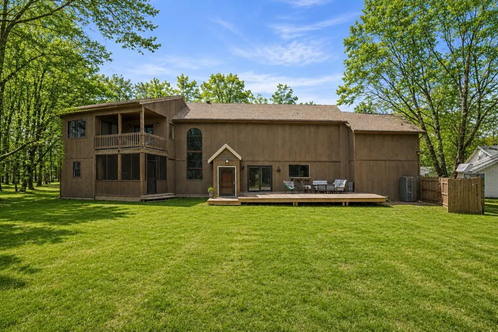 903 Cram Lane Albion City, MI 49224