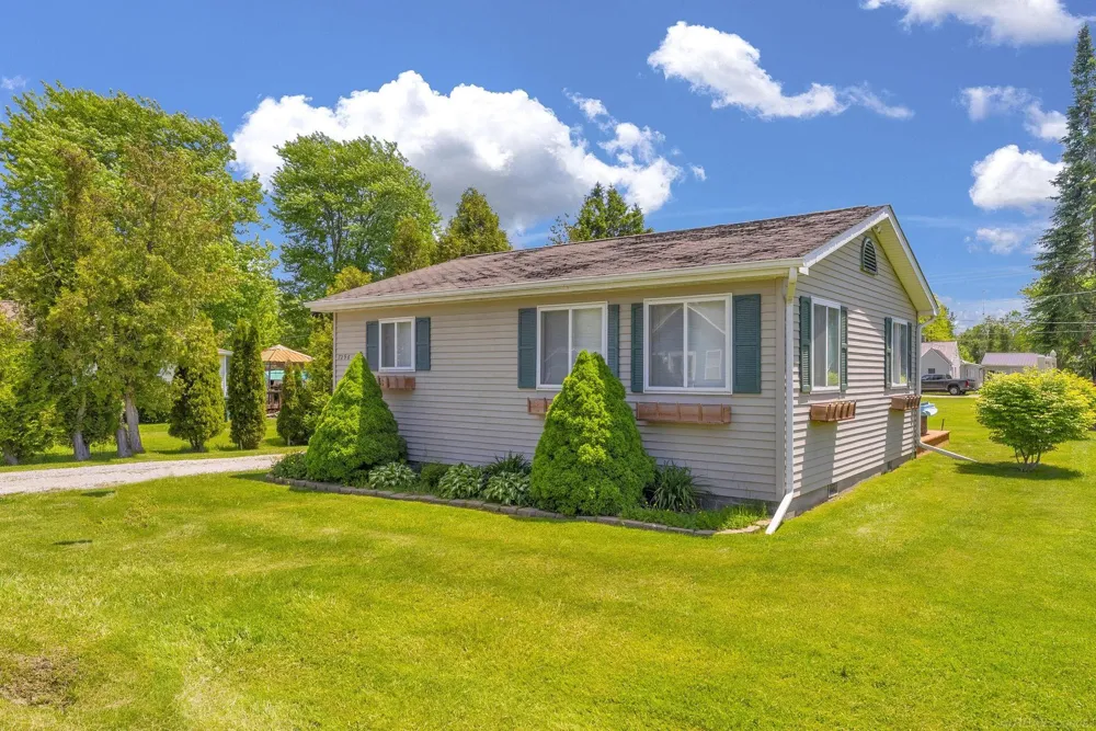 7296 Cedar Road Worth Township, MI 48450