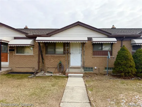 8401 18 Mile Road #196