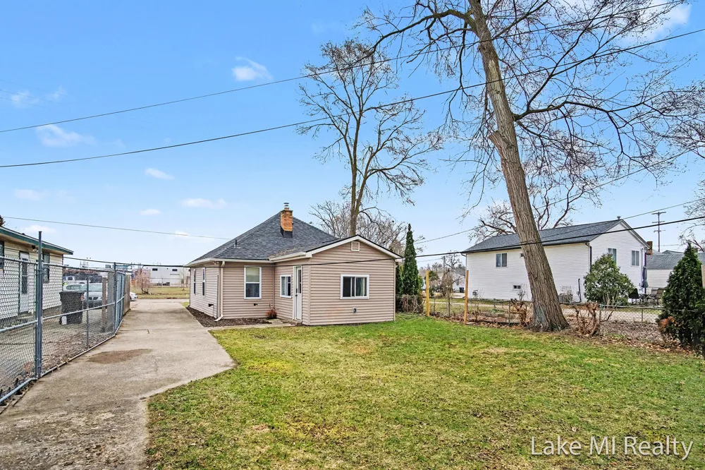 3809 Jefferson Avenue SE Wyoming City, MI 49548