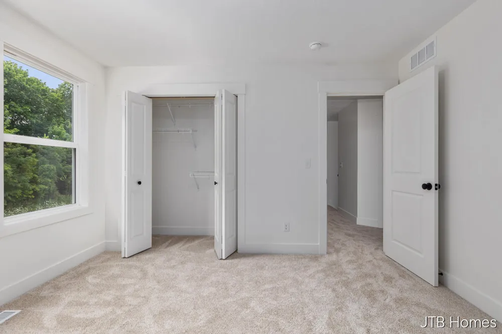 7979 Cresswell Court SE #23 Caledonia Township, MI 49316