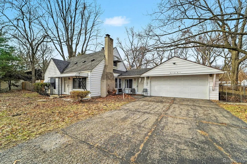 20620 Westhampton Avenue Southfield City, MI 48075