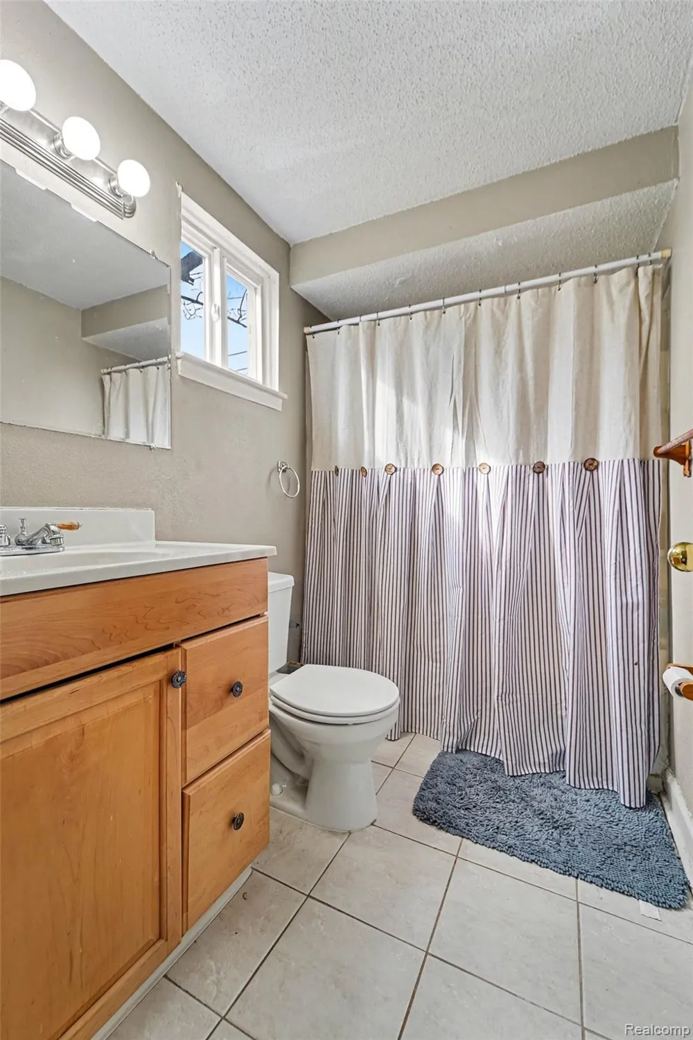 20620 Westhampton Avenue Southfield City, MI 48075
