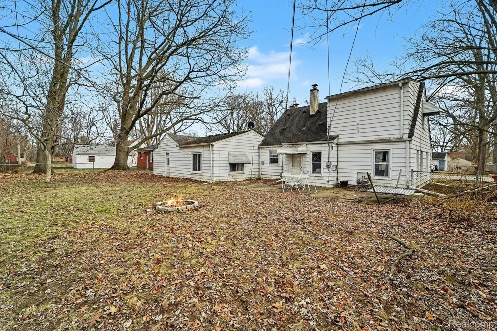 20620 Westhampton Avenue Southfield City, MI 48075