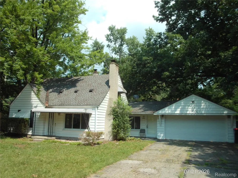 20620 Westhampton Avenue Southfield City, MI 48075