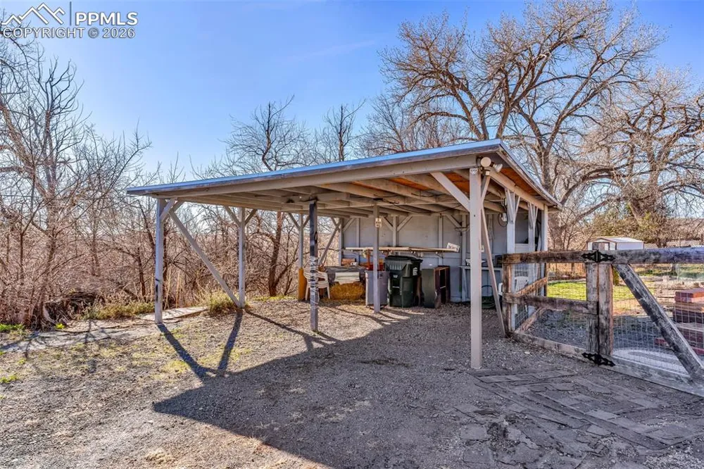5796 Reef Place Colorado City, CO 81019
