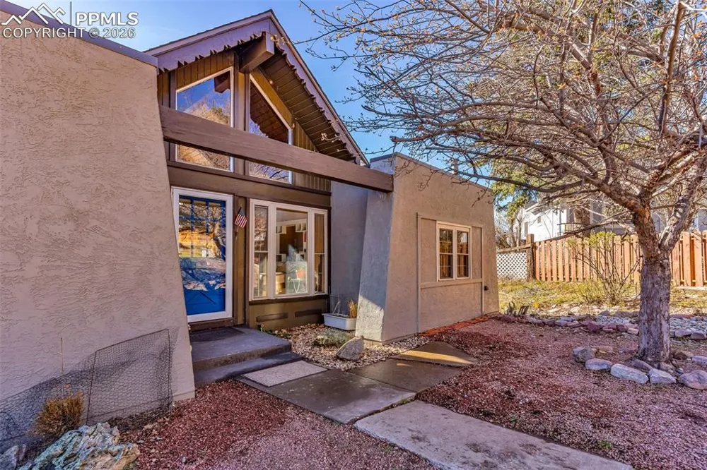 5796 Reef Place Colorado City, CO 81019
