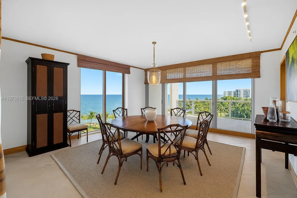 430 Grand Bay Dr #801 Key Biscayne, FL 33149