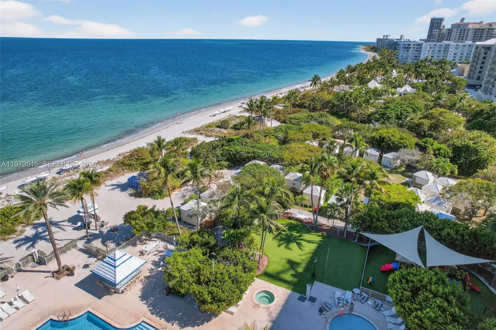 430 Grand Bay Dr #801 Key Biscayne, FL 33149