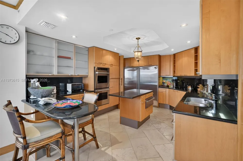 430 Grand Bay Dr #801 Key Biscayne, FL 33149
