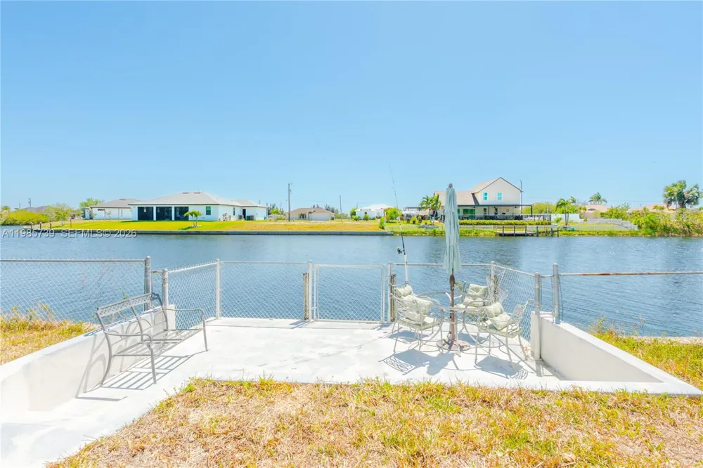 2908 NW 9TH TER Cape Coral, FL 33993