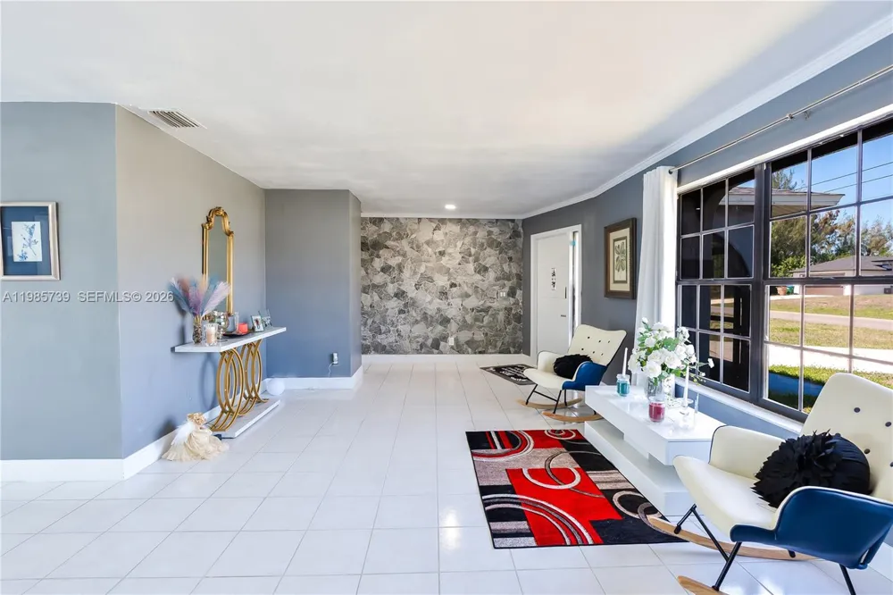 2908 NW 9TH TER Cape Coral, FL 33993