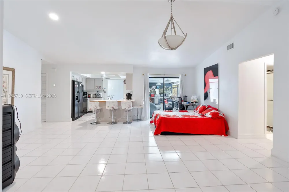 2908 NW 9TH TER Cape Coral, FL 33993