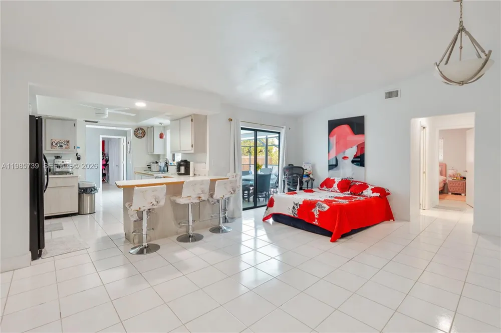 2908 NW 9TH TER Cape Coral, FL 33993