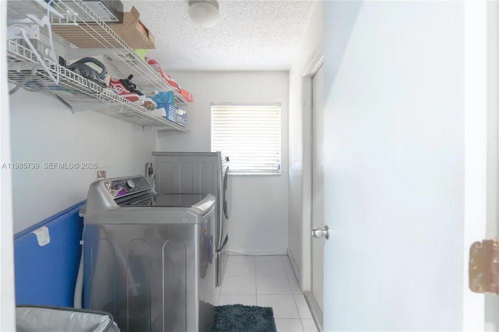 2908 NW 9TH TER Cape Coral, FL 33993
