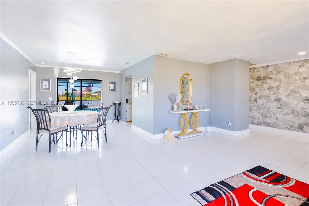 2908 NW 9TH TER Cape Coral, FL 33993