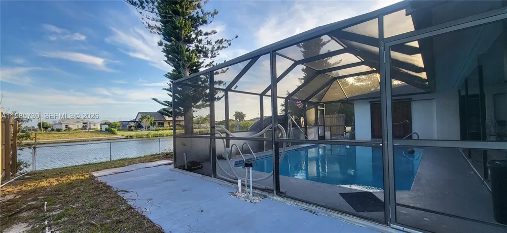 2908 NW 9TH TER Cape Coral, FL 33993
