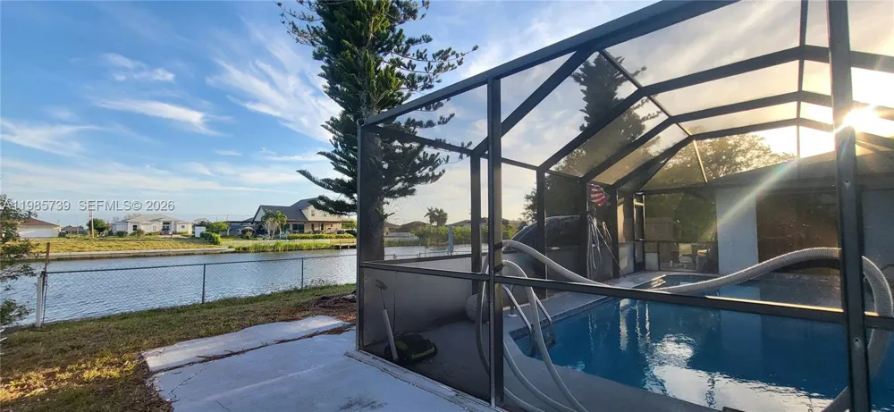 2908 NW 9TH TER Cape Coral, FL 33993