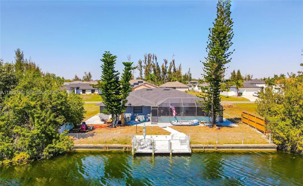 2908 NW 9TH TER Cape Coral, FL 33993