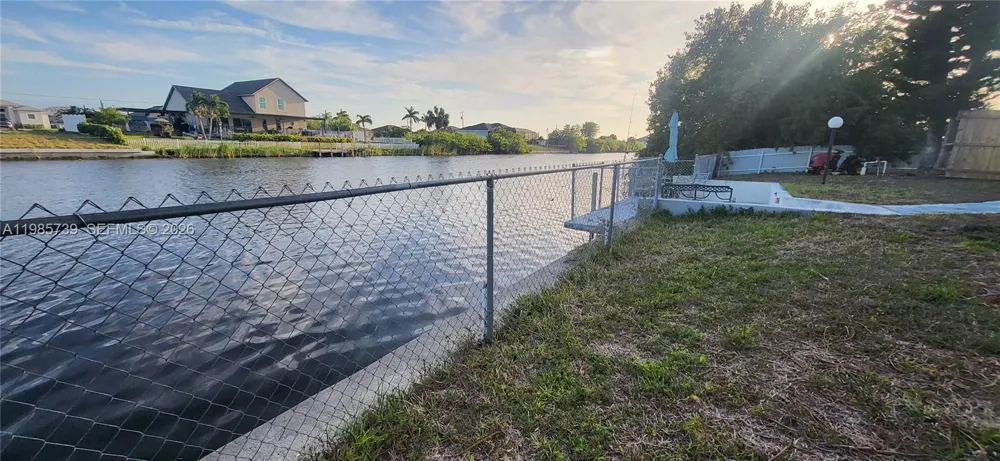 2908 NW 9TH TER Cape Coral, FL 33993
