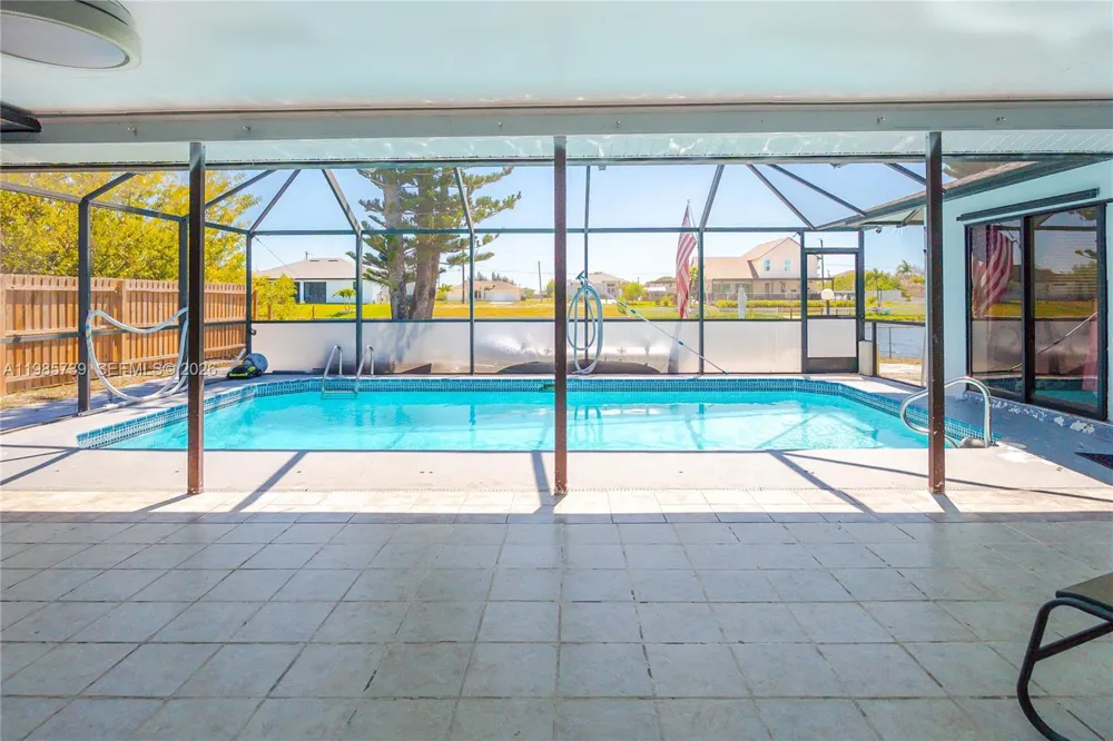 2908 NW 9TH TER Cape Coral, FL 33993